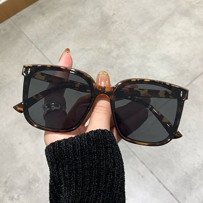 OIMG Vintage Square Sunglasses Women Oversized Sunglass Men Retro Black Sun Glasses Shades Goggle UV400