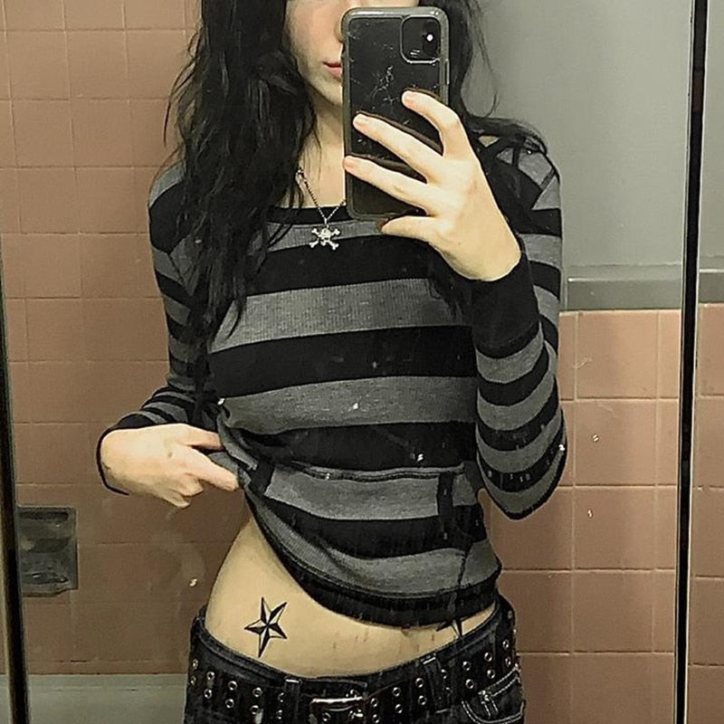 E-girl Gothic Harajuku Crop Top 90s Vintage Graphic Print Skinny Pullovers Tee Punk Grunge T-shirt Y2K Aesthetic Alt Emo Clothes