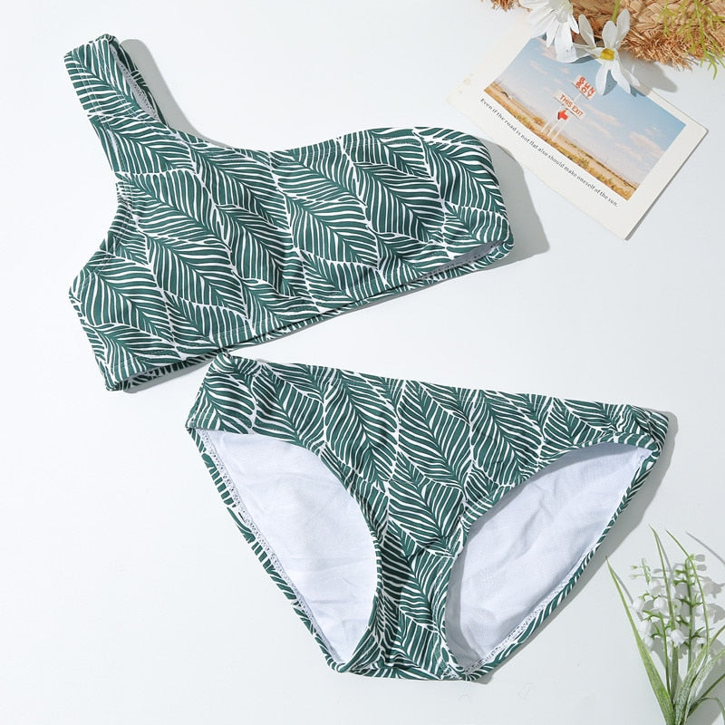 TUONXYE Girls Swimwear Swimsuits Outfits Off Shoulder Crop Top Floral Print Briefs Set Children Bikini Beachwear Bathing Suits